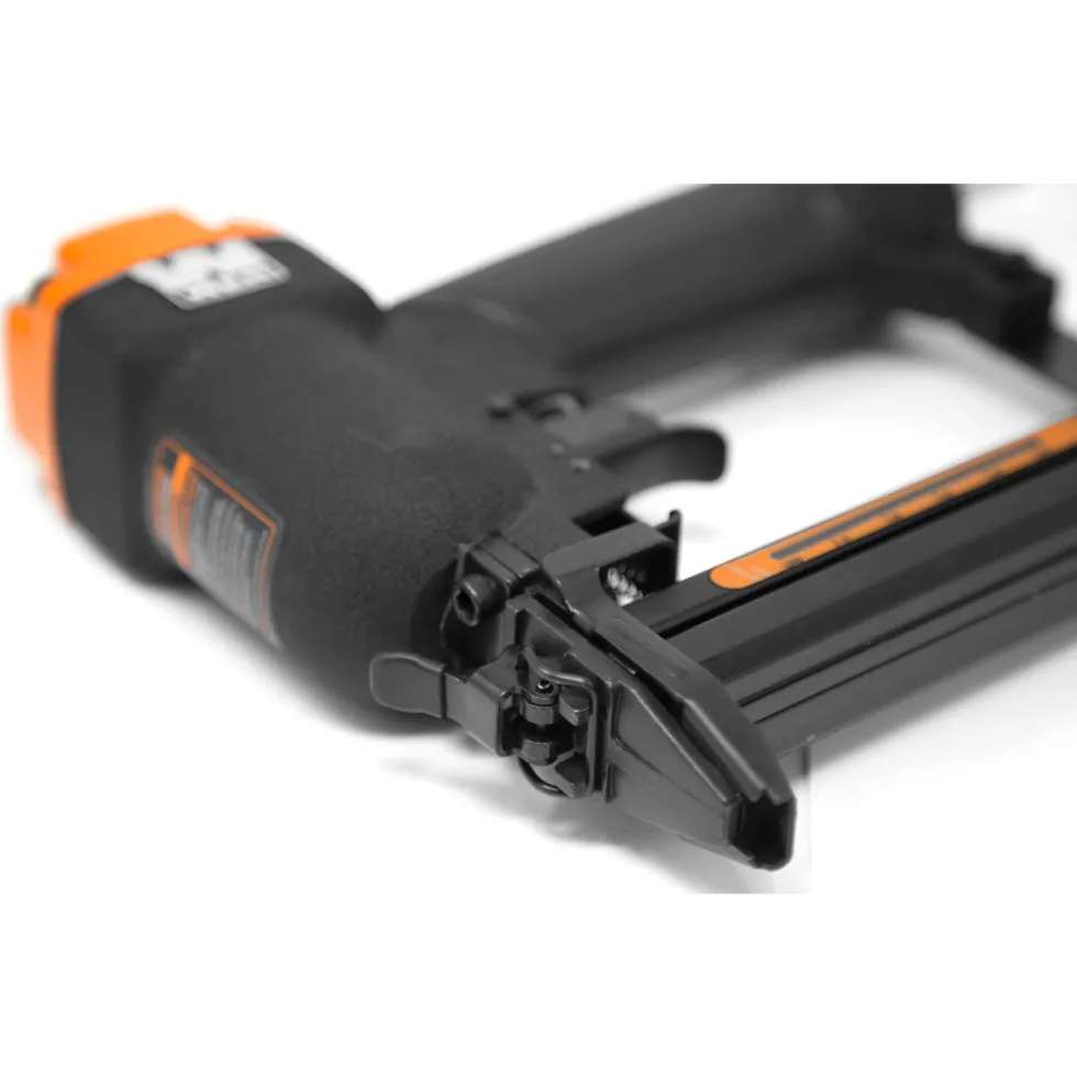 WEN 61711 18-Gauge 3/8-Inch to 1-Inch Air-Powered 1/4-Inch Narrow Crown Pneumatic Stapler
