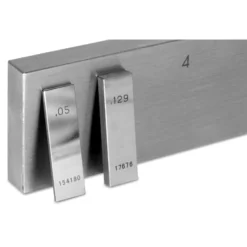 WEN 10481 81-Piece Rectangular Steel Gauge Block Set with Case