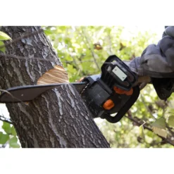 WEN 40417 40V Max Lithium Ion 16-Inch Brushless Chainsaw with 4Ah Battery and Charger